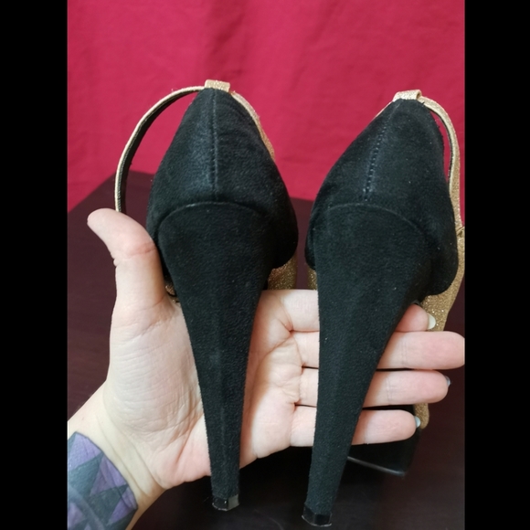 Gold glitter heels - Picture 4 of 5